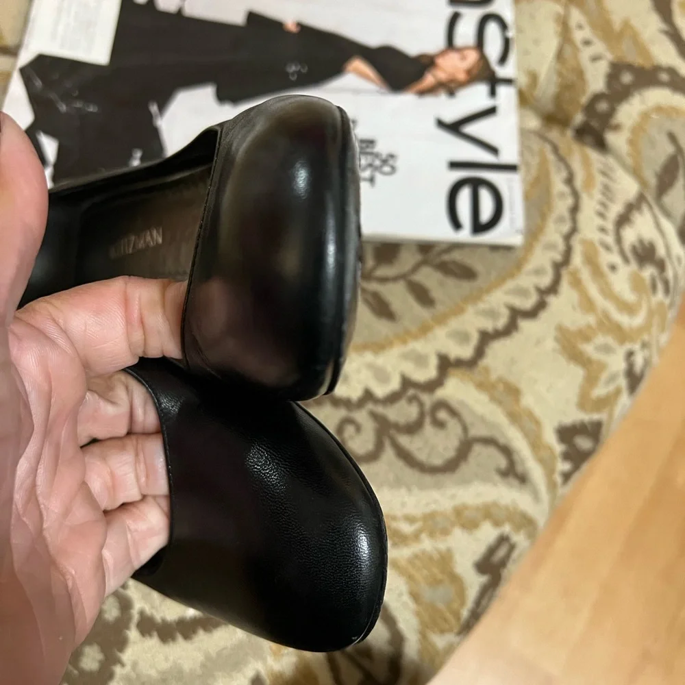 Stuart Weitzman Black Leather Pumps - Size 9 - Picture 5 of 8